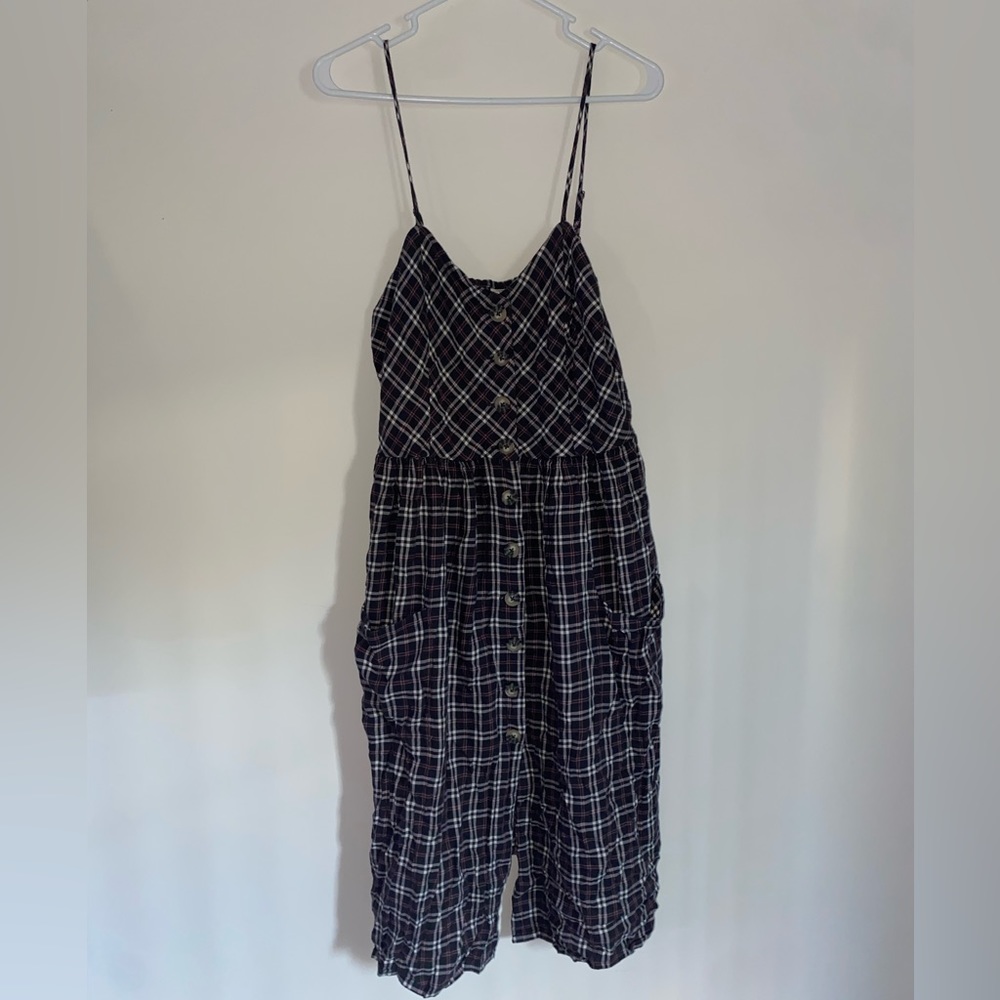 True Craft noodle strap button down dress with pockets.